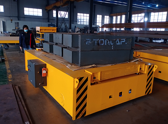 江蘇揚(yáng)州過(guò)跨搬運(yùn)車(chē)廠家